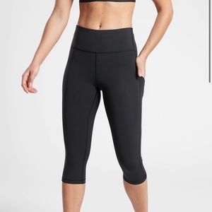 Athleta cropped leggings